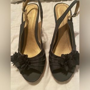 CL by Chinese Laundry Women's Immortal Wedge Pump Sandal Black Size 9
